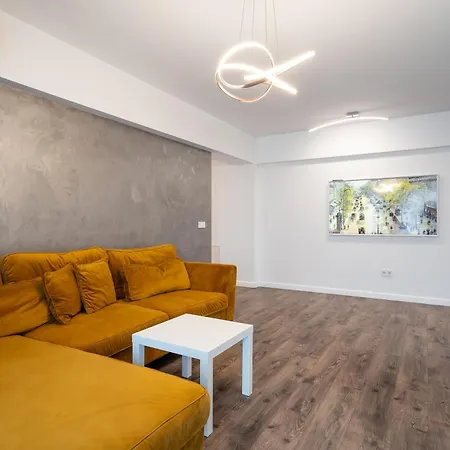 Belvedere Sky Modern 2br דירה *